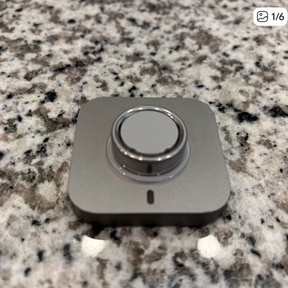 Oura Silver Smart Ring  with Charging Dock Hardly used